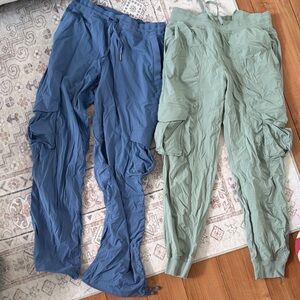 lululemon athletica Lightweight Cargo Joggers in Blue and Sage